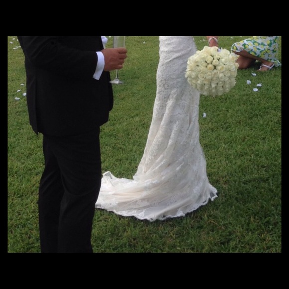 Wedding dress - Picture 7 of 8